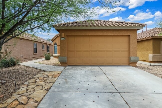 Building Photo - 13170 E Alley Spring Dr