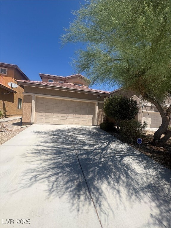 Foto principal - 9218 Grassy Weep Ct