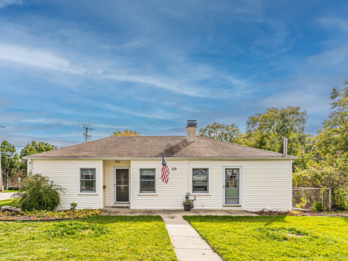 Foto principal - 529 E High St