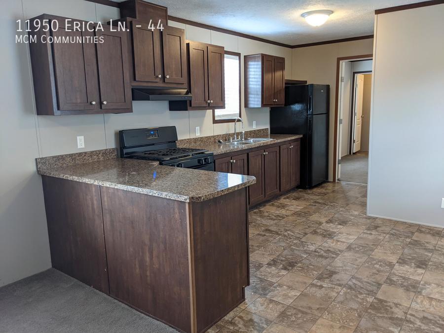 Foto principal - AVAILABLE NOW! 11950 Erica Ln. Site 44