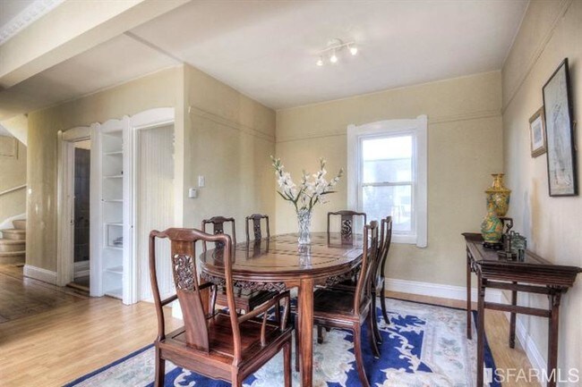 Building Photo - 5 bedroom in San Francisco CA 94112