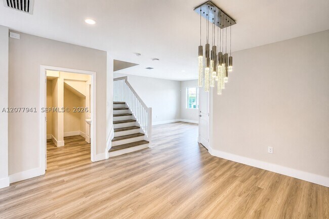 Building Photo - 403 NE 208th Terrace