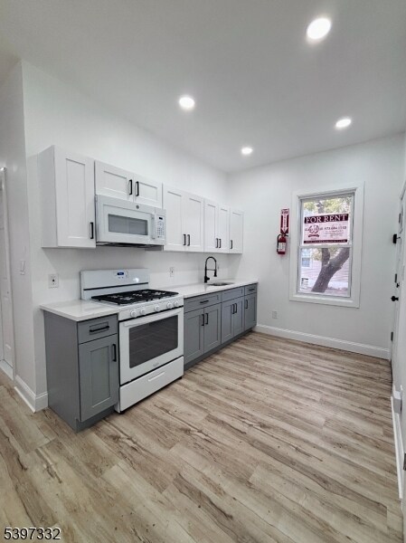 Primary Photo - 48 N York St