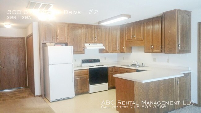 Foto del edificio - 300 Alpine Dr