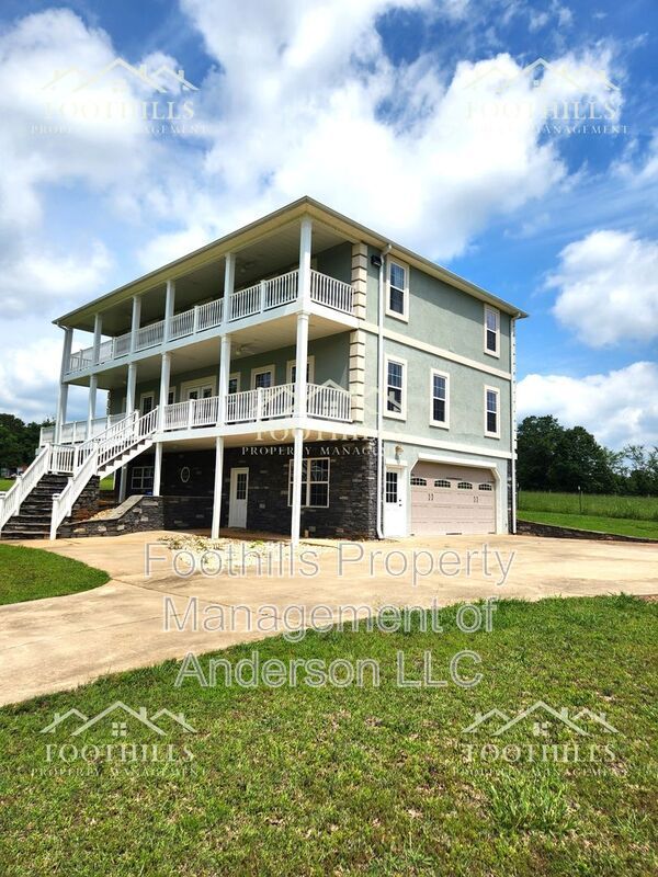 Foto del edificio - 128 Hudgins Lake Rd