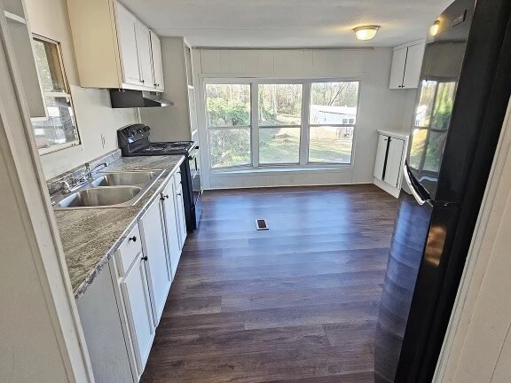 Building Photo - 412 McElhaney Rd