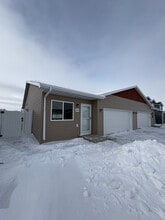 Building Photo - 1509 47th Loop