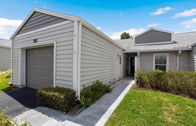 Building Photo - 9394 Westlinks Terrace