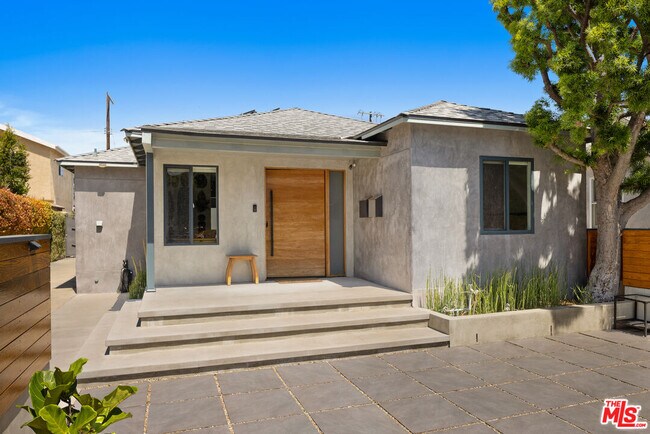 Building Photo - 1089 Palms Blvd