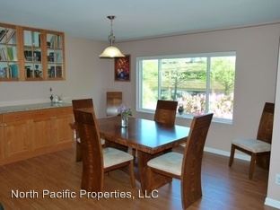 Building Photo - 4545 Sand Point Way NE