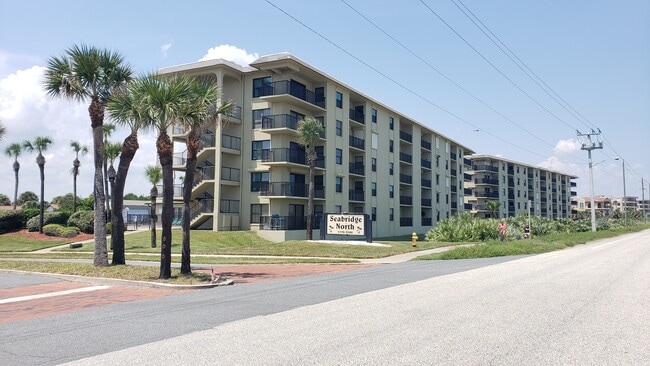 Foto del edificio - 3170 Ocean Shore Blvd