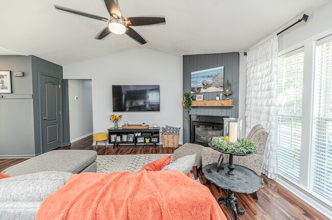 Foto del edificio - 111 Saddle River Rd