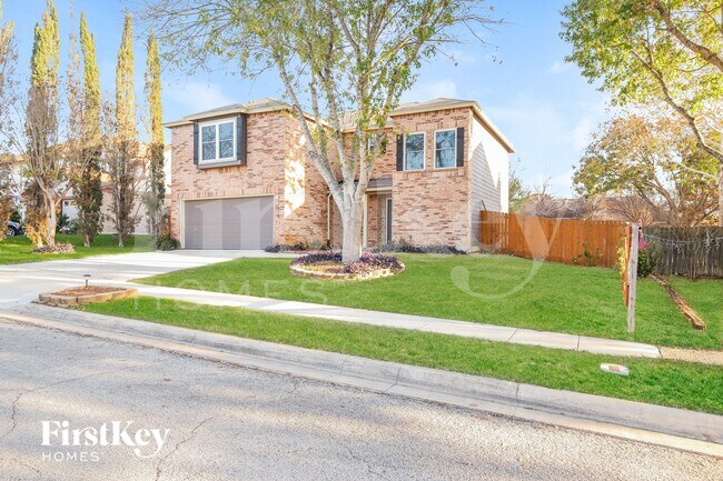 Foto del edificio - 3438 Columbia Dr