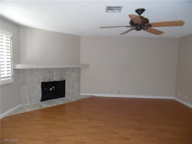 Building Photo - 7909 Esterbrook Way