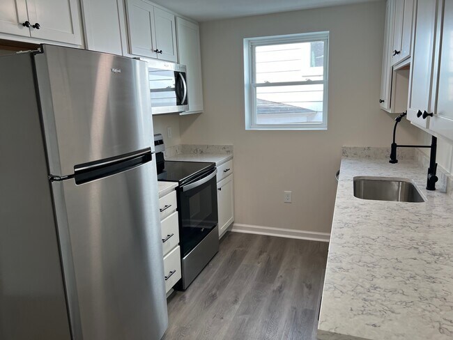 Cocina de galera - 7 Cypress St