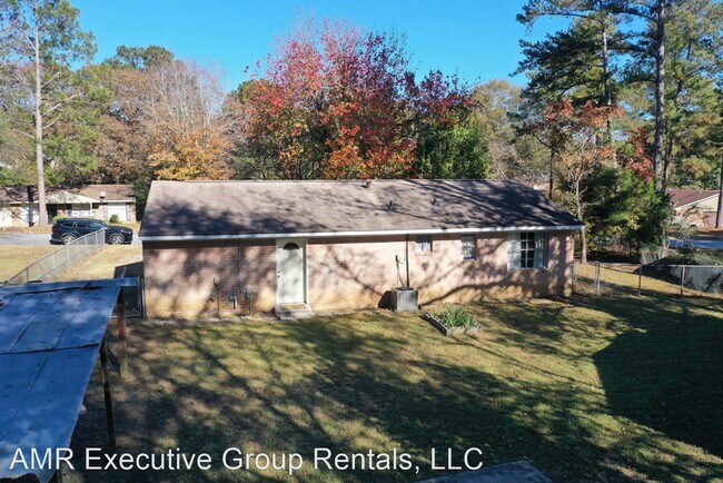 Building Photo - 3 br, 1.5 bath House - 11 Old Dominion Court