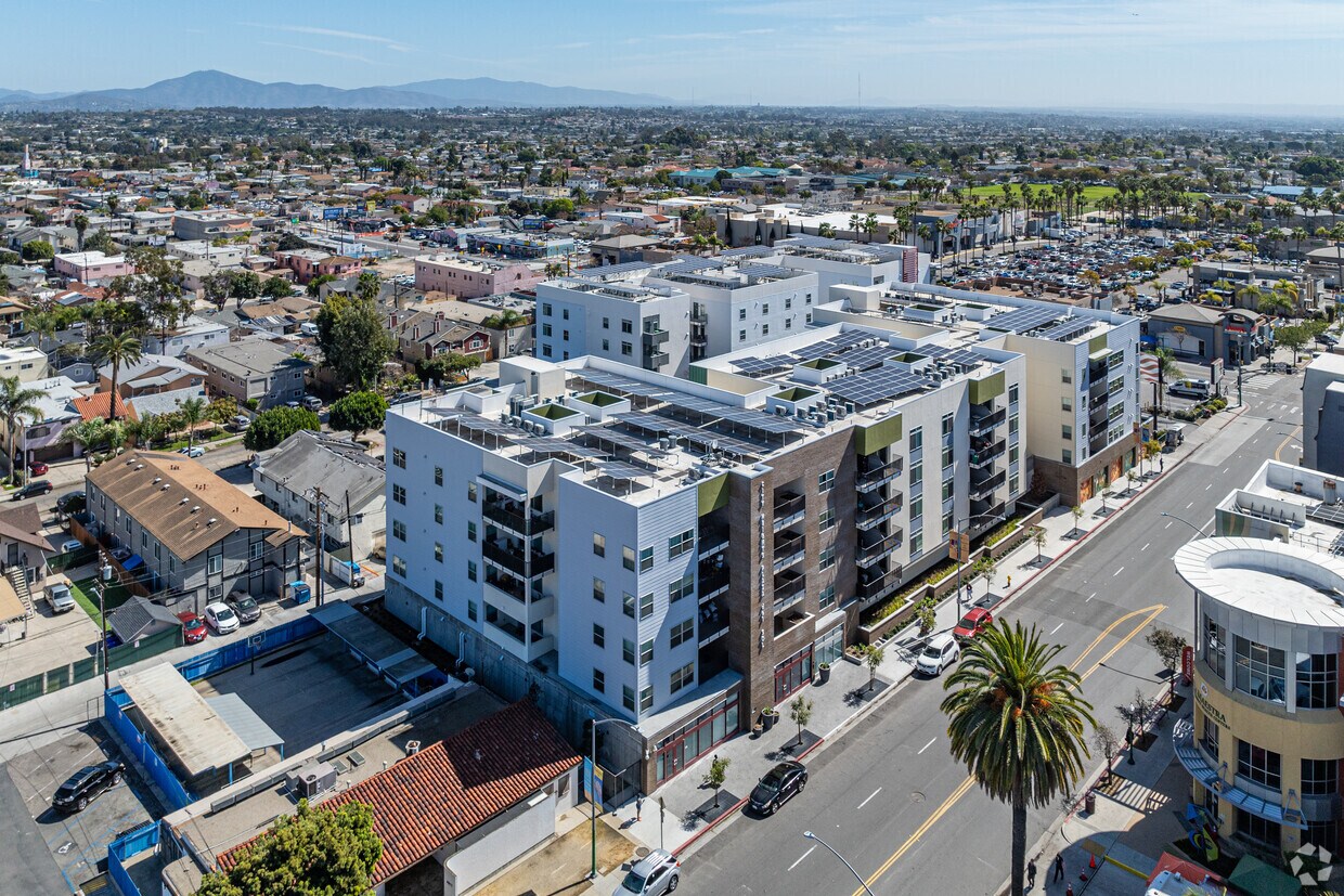 Contexto - City Heights Plaza Del Sol