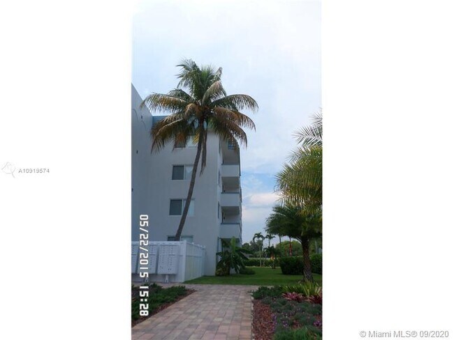 Foto del edificio - 11750 NE 16th Ave