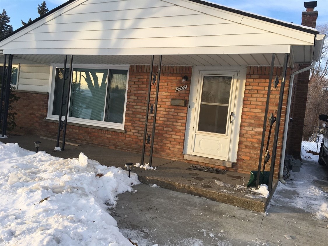 3707 Otis Ave, Warren, MI 48091 House for Rent in Warren, MI
