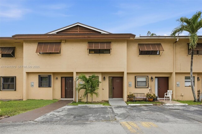 Foto del edificio - 6850 NW 173rd Dr