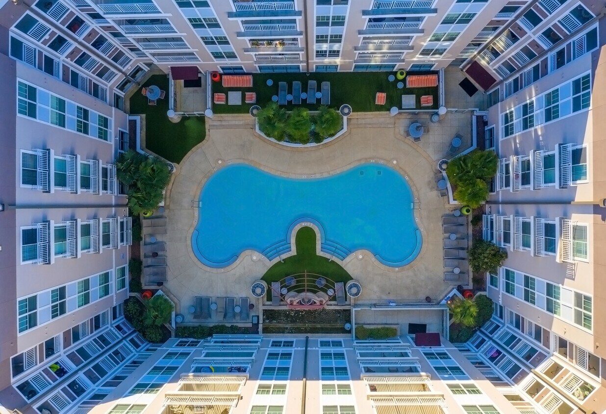 Infinity Six Forks Apartments in Raleigh, NC