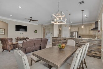 Building Photo - 615 29th St