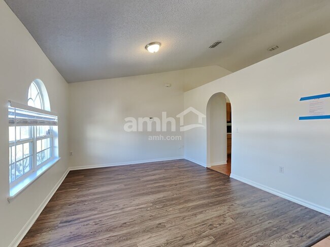 Foto del edificio - 8722 Lancashire Drive