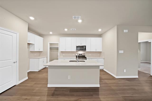 Foto del edificio - 505 Cottage Wood Dr