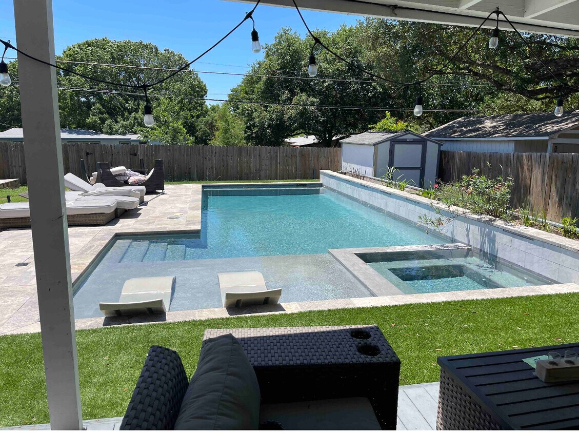 Foto principal - 236 Lyman Dr