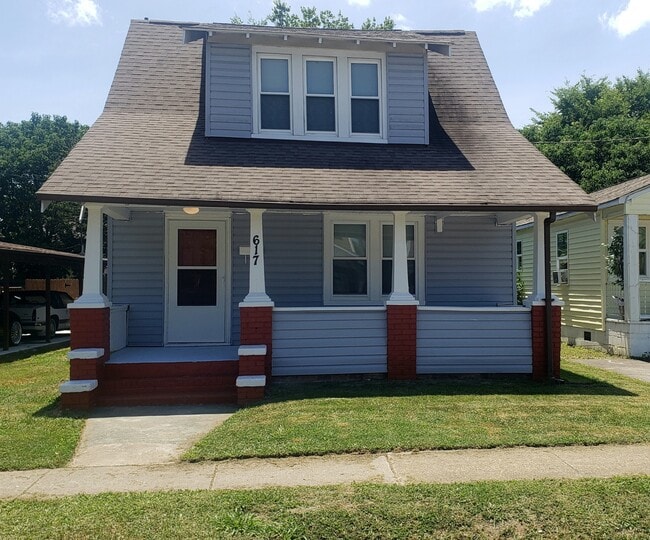 Building Photo - 617 Rolfe St