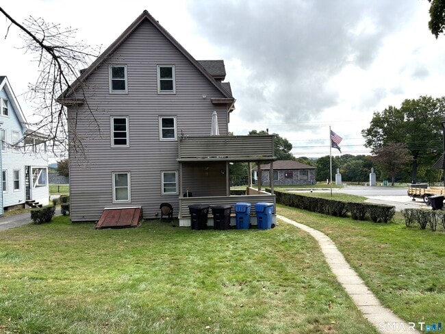 Building Photo - 1310 Stanley St