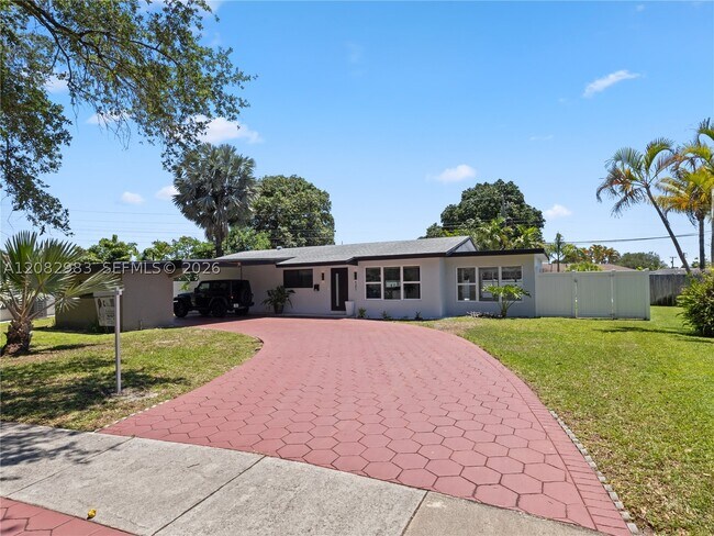 Building Photo - 421 S 56th Terrace