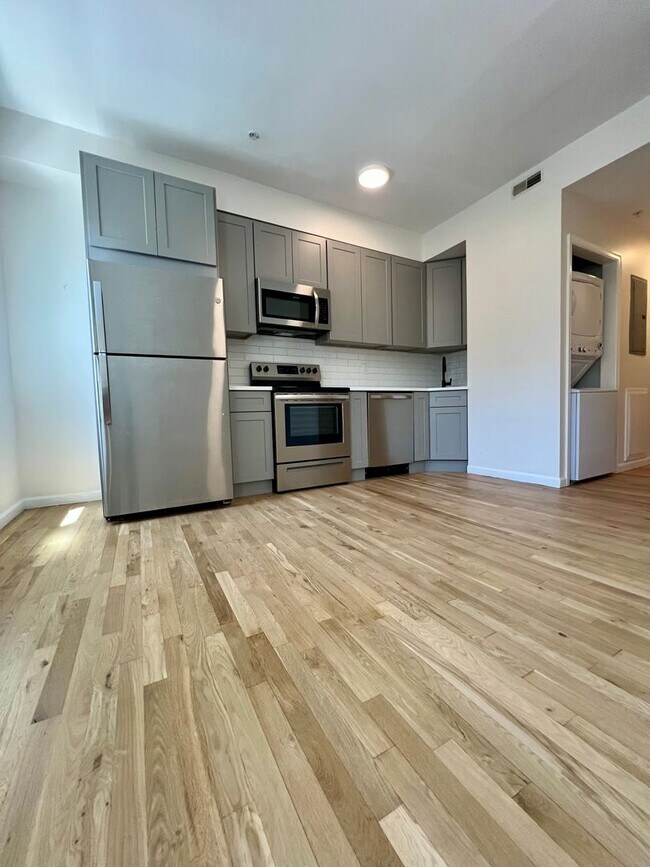 Photo - 2131 Master St Apartment