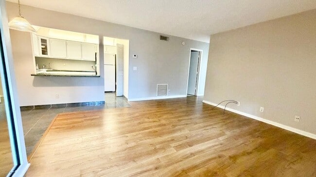 Foto del edificio - 4717 Sable Pine Cir