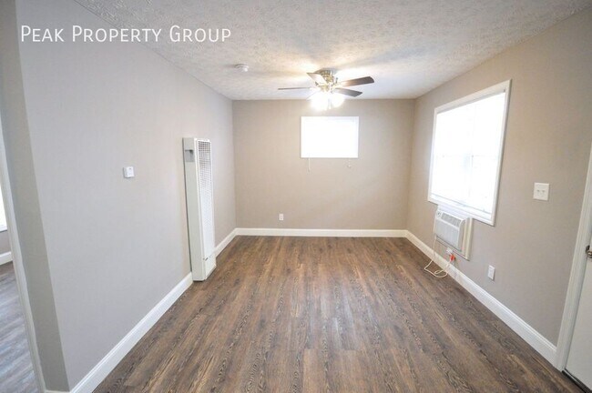 Foto del edificio - Available Now! Updated One bedroom Apartme...