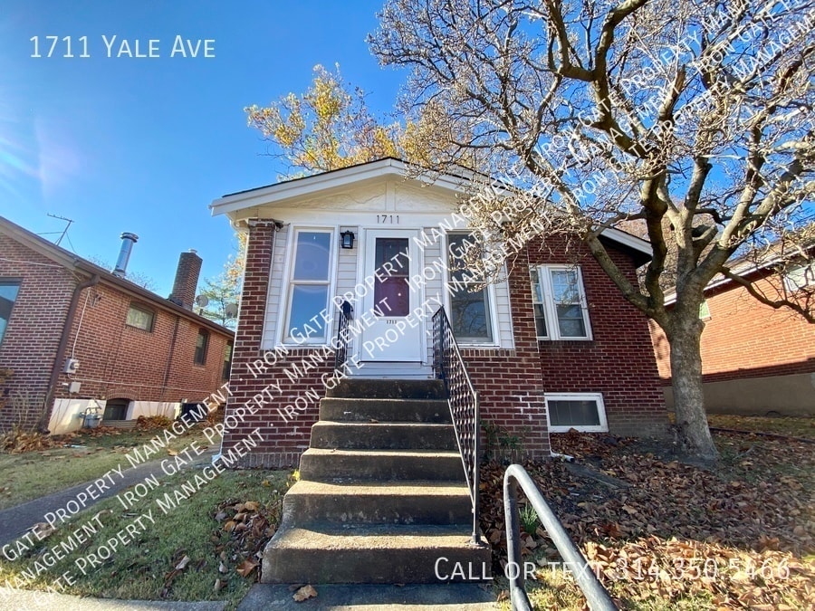 1711 Yale Ave, Richmond Heights, MO 63117 House Rental in Richmond