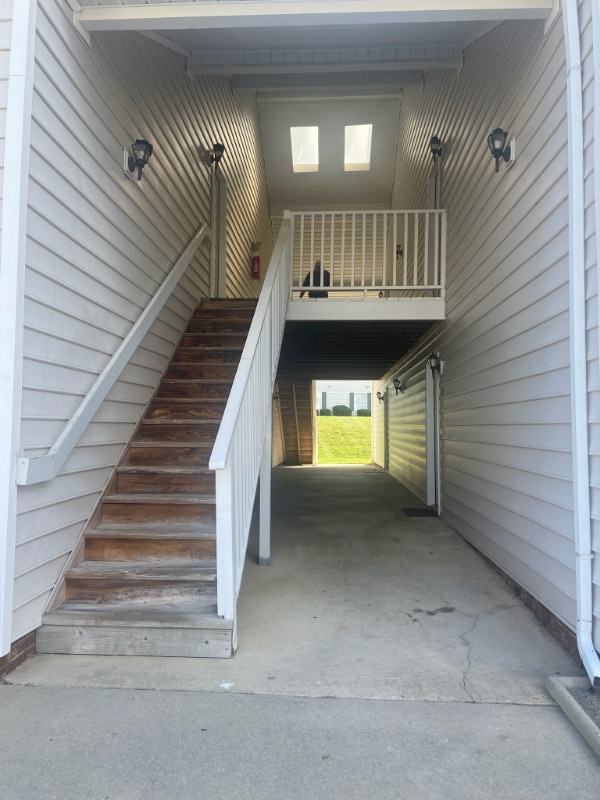 Building Photo - 801 Moultrie Ct