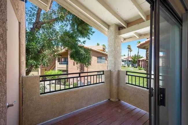 Foto del edificio - 78650 Ave 42 Ave