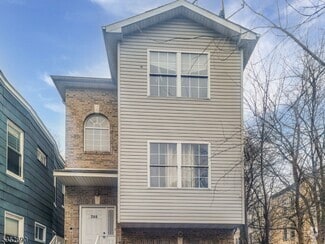 Building Photo - 788 S 17th St