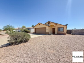 Building Photo - 11991 W Cabrillo Dr