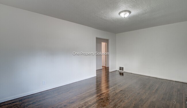 Foto del edificio - 336 W Wilson St