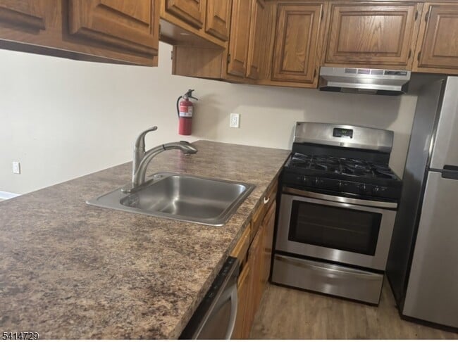 Building Photo - 2 Gunstock Dr