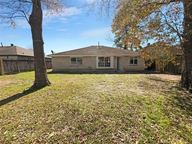 Building Photo - 12007 Kings Grove Dr