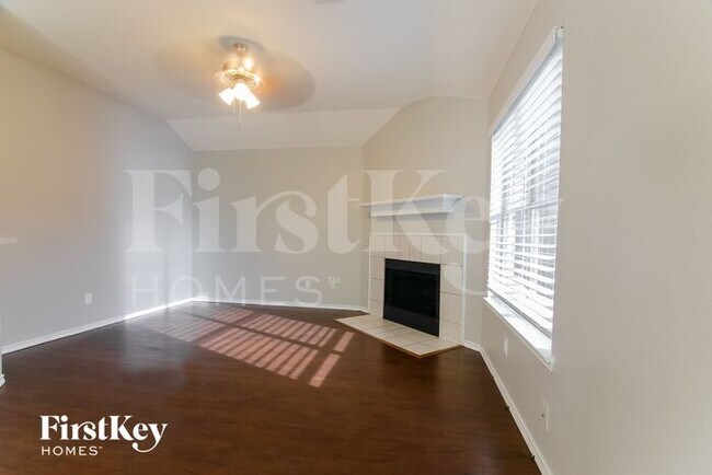 Foto del edificio - 1723 Ryanfeld Dr