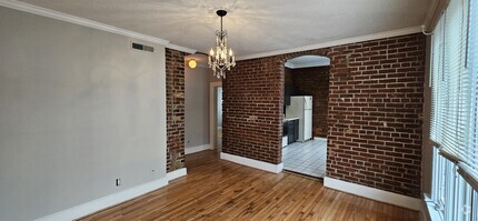 Building Photo - 607 Lindsay St