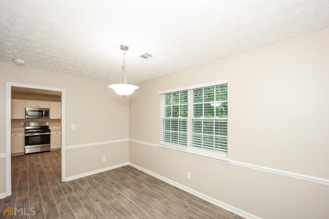 Building Photo - 250 Big Bear Ct