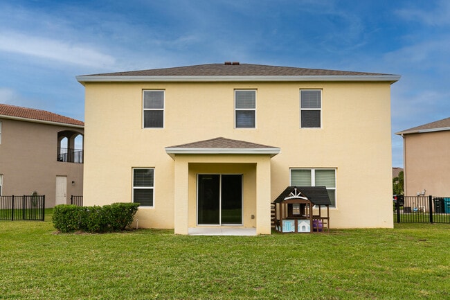 Building Photo - 8753 Cobblestone Dr