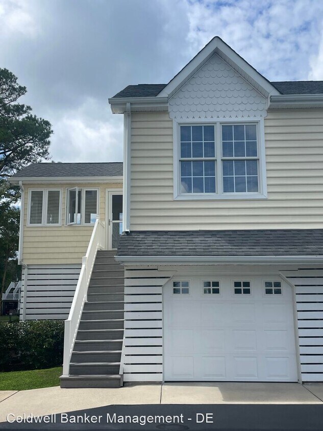 Primary Photo - 1 br, 1 bath House - 21212 Robin Rd.