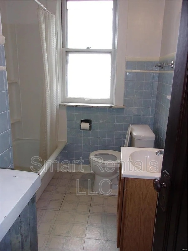 Building Photo - 4953 Sutherland Ave