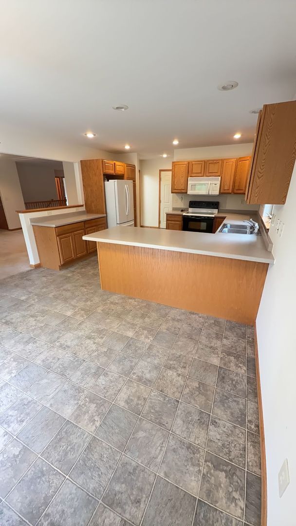 Building Photo - Single Family Home in a Quiet Neighborhood Available!